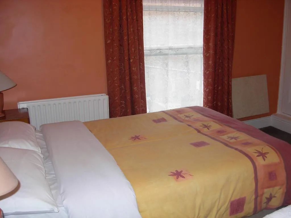 Hostel Mcelroy Budget Accommodation Dublin
