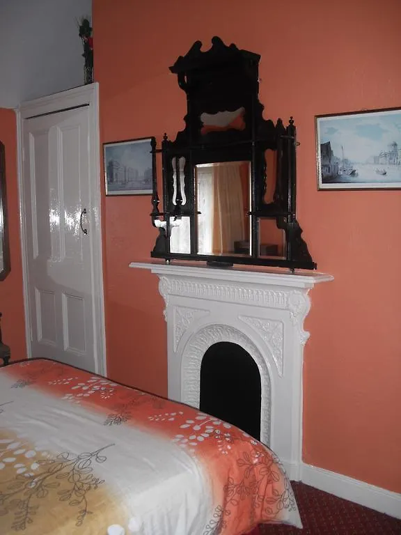 Mcelroy Budget Accommodation Dublin