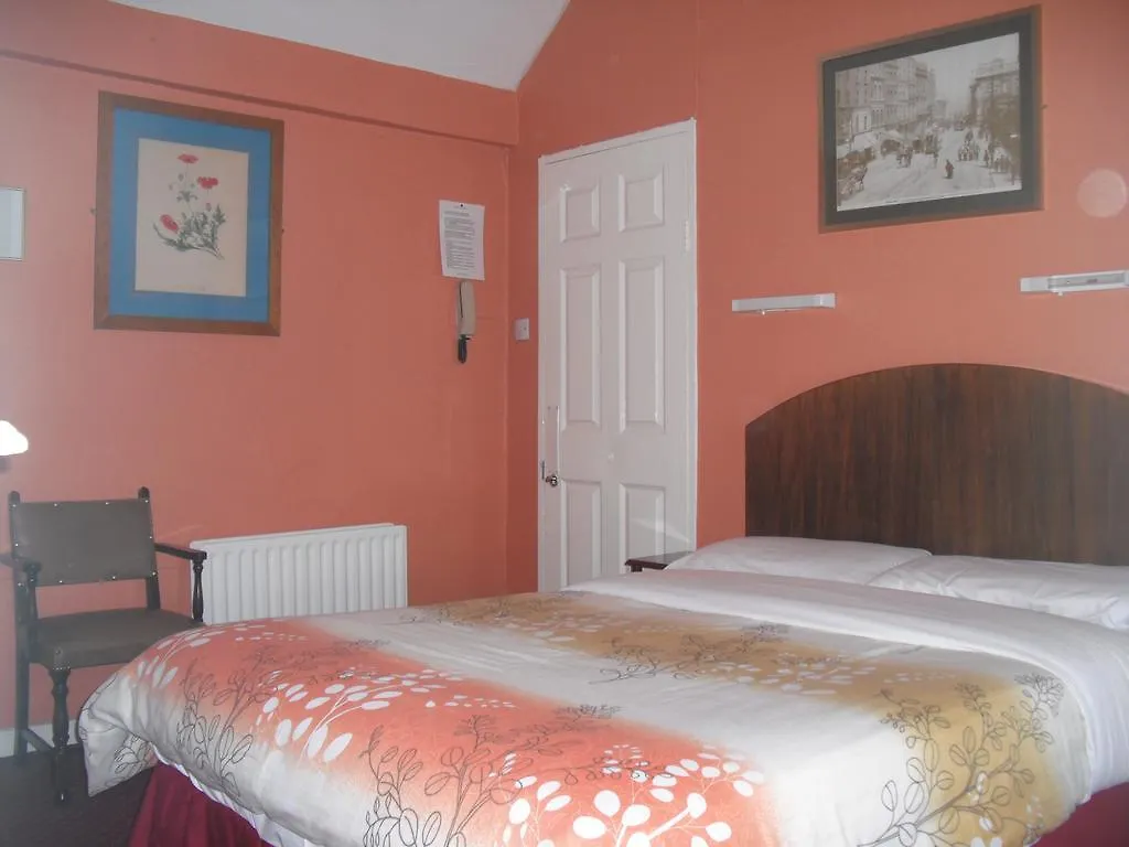 Hostel Mcelroy Budget Accommodation Dublin Ireland
